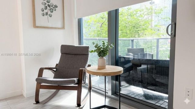 31 SE 6th St 301, Miami, FL 33131