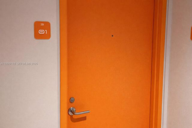 31 SE 6th St 301, Miami, FL 33131