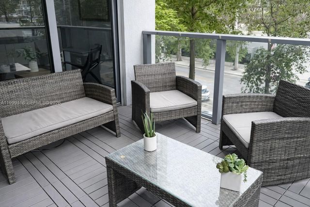 31 SE 6th St 301, Miami, FL 33131