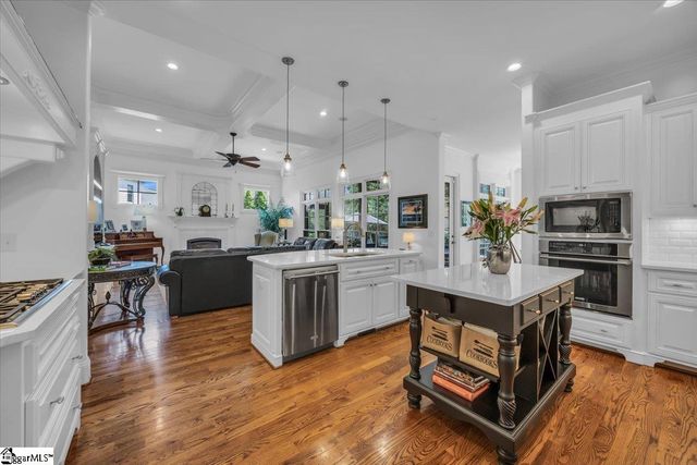 6 Angel Oak Court, Greenville, SC 29615