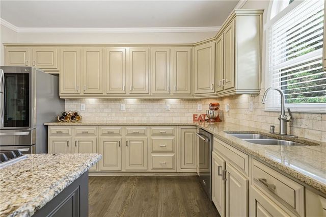 1400 Chattahoochee Run Drive, Suwanee, GA 30024