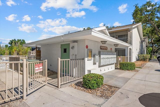 4035 S SCHOOL AVENUE B3, Sarasota, FL 34231