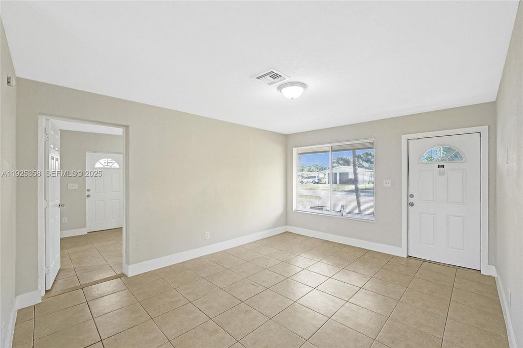 Image 11 of property listing at 1777 NW 34th Ave, Lauderhill, FL 33311