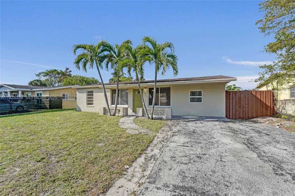Image 2 of property listing at 1777 NW 34th Ave, Lauderhill, FL 33311