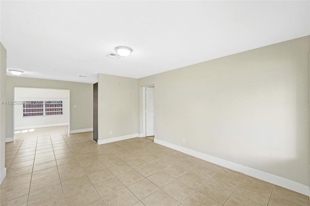Image 6 of property listing at 1777 NW 34th Ave, Lauderhill, FL 33311