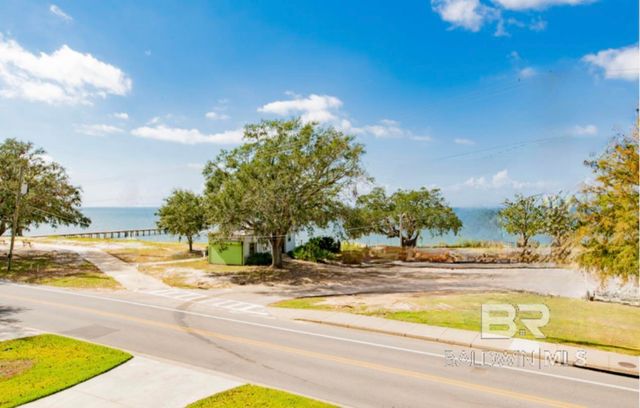 401 S Mobile Street, Fairhope, AL 36532