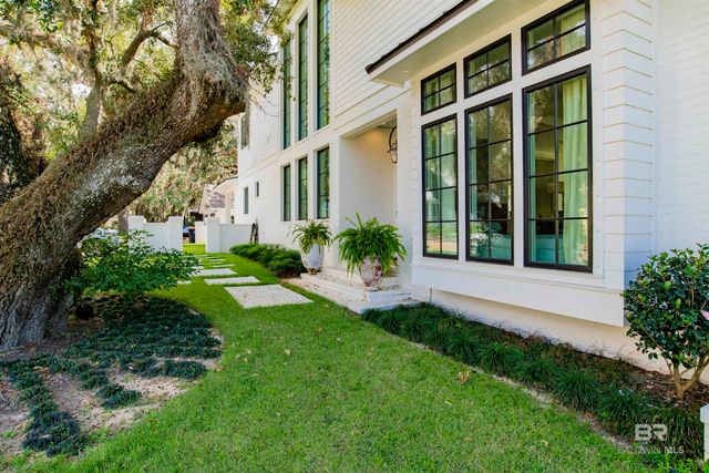 401 S Mobile Street, Fairhope, AL 36532