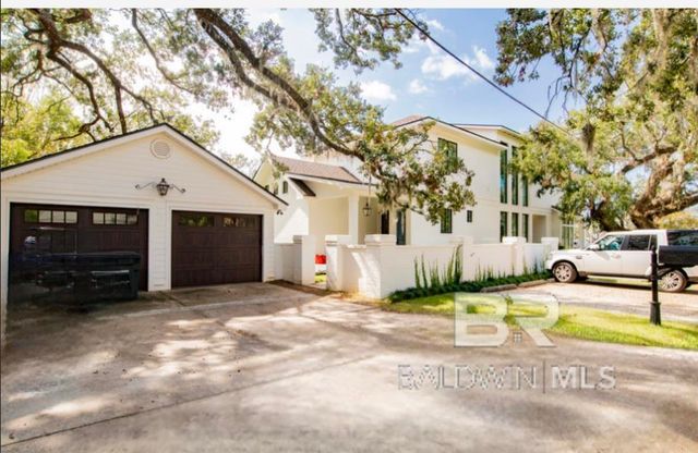 401 S Mobile Street, Fairhope, AL 36532