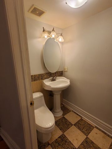 44 N Menard Avenue B-2, Chicago, IL 60644