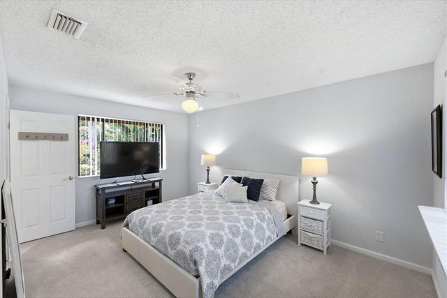 2719 Oak Tree Lane, Oakland Park, FL 33309