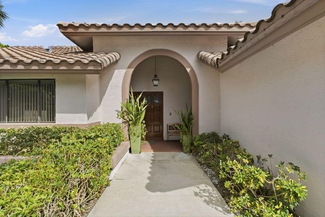 2719 Oak Tree Lane, Oakland Park, FL 33309