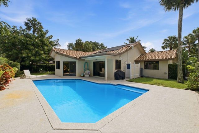 2719 Oak Tree Lane, Oakland Park, FL 33309