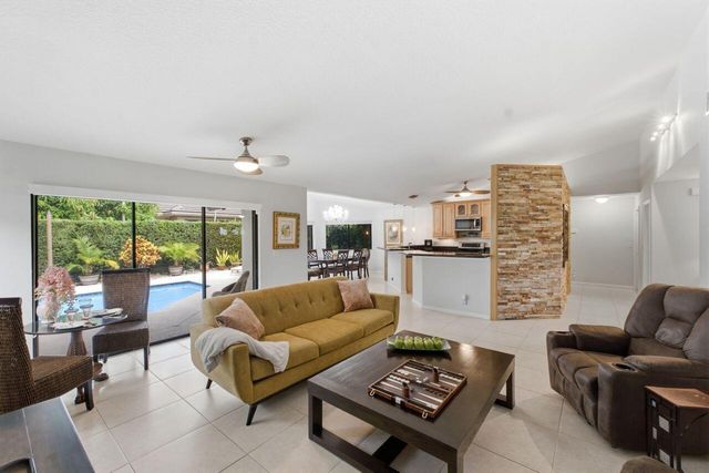 2719 Oak Tree Lane, Oakland Park, FL 33309