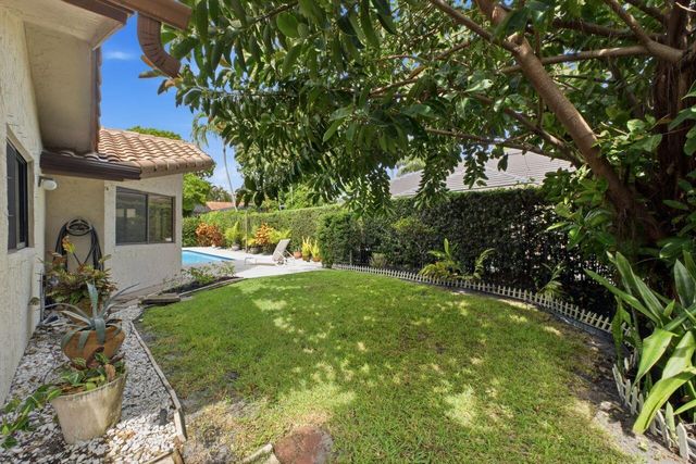 2719 Oak Tree Lane, Oakland Park, FL 33309