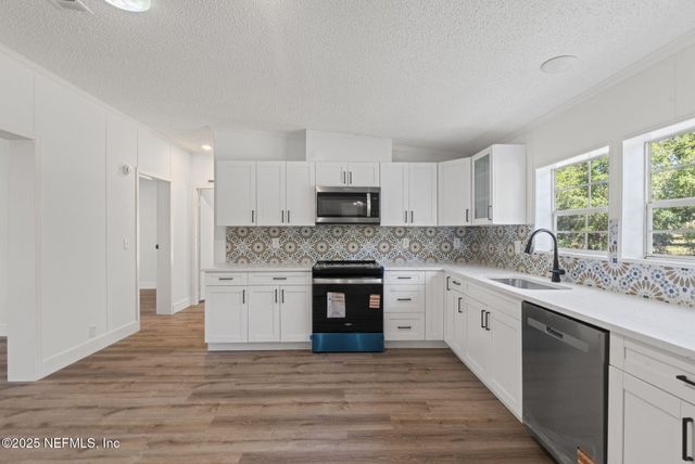 104 COUNTRY LIVING Road, Melrose, FL 32666