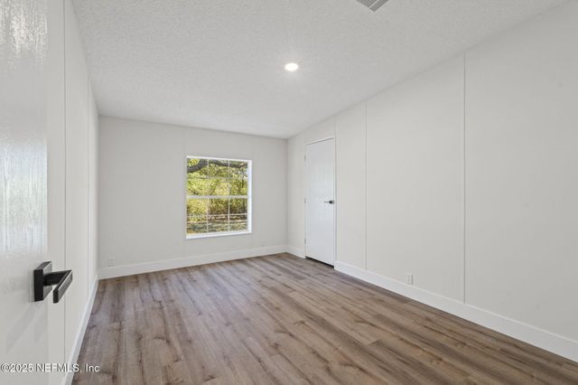 104 COUNTRY LIVING Road, Melrose, FL 32666