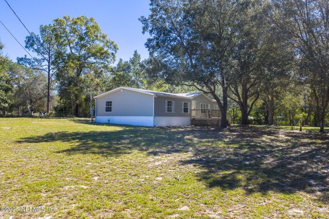 104 COUNTRY LIVING Road, Melrose, FL 32666