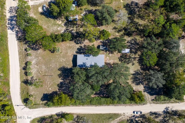 104 COUNTRY LIVING Road, Melrose, FL 32666