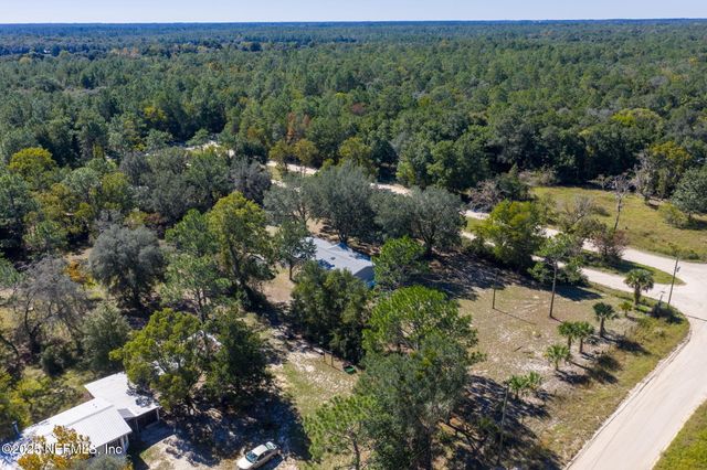 104 COUNTRY LIVING Road, Melrose, FL 32666