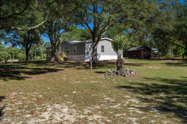 104 COUNTRY LIVING Road, Melrose, FL 32666