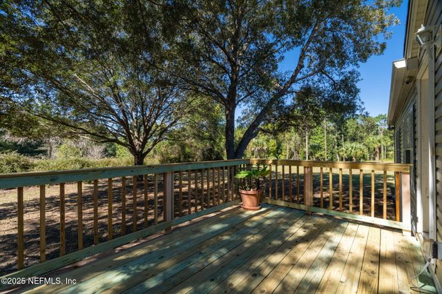 104 COUNTRY LIVING Road, Melrose, FL 32666