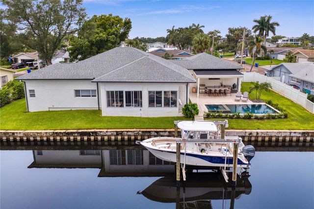 4091 13TH WAY NE, St Petersburg, FL 33703