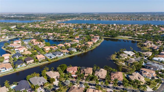 18991 SW 32nd St, Miramar, FL 33029
