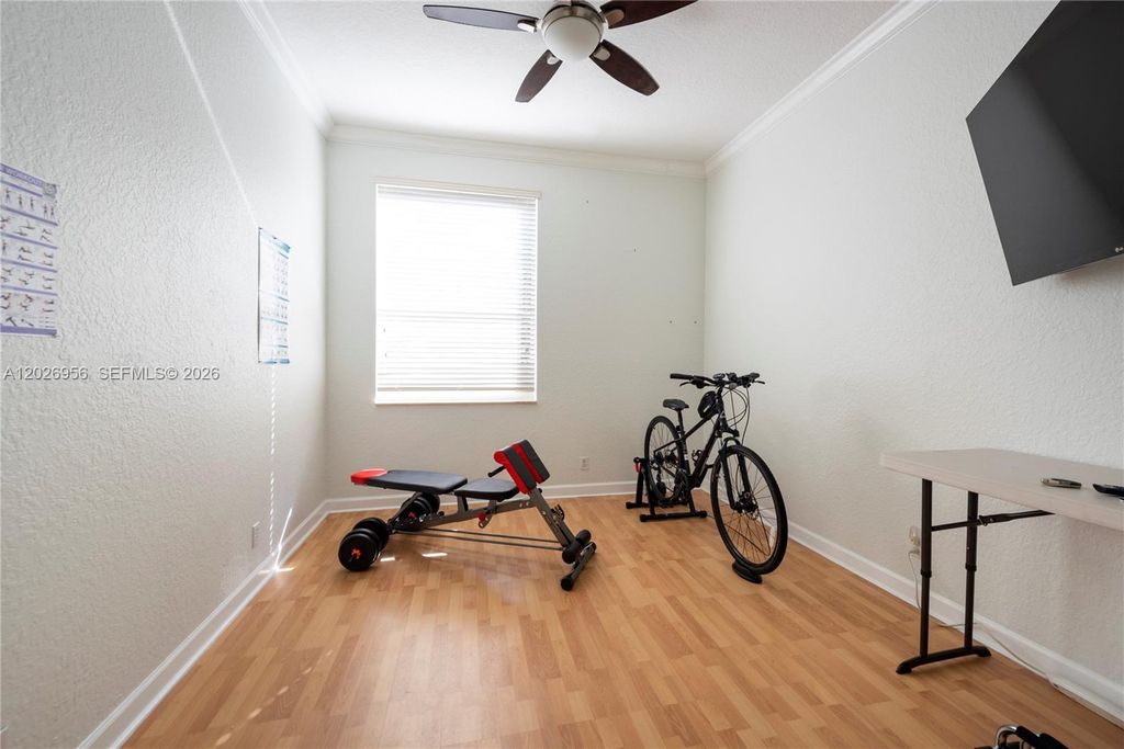 Image 12 of property listing at 18991 SW 32nd St, Miramar, FL 33029