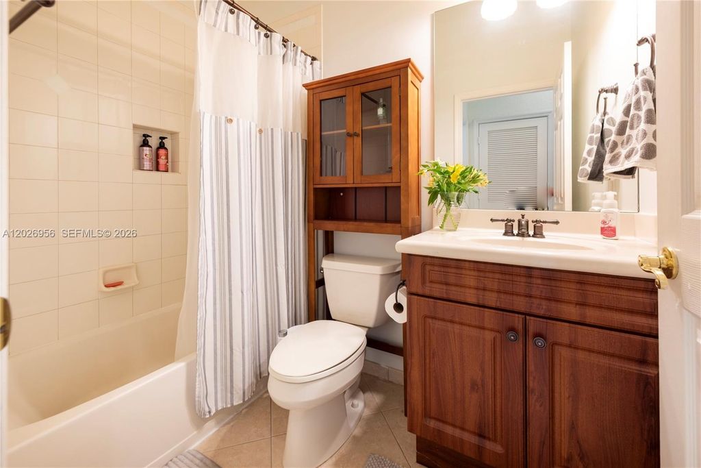 Image 13 of property listing at 18991 SW 32nd St, Miramar, FL 33029