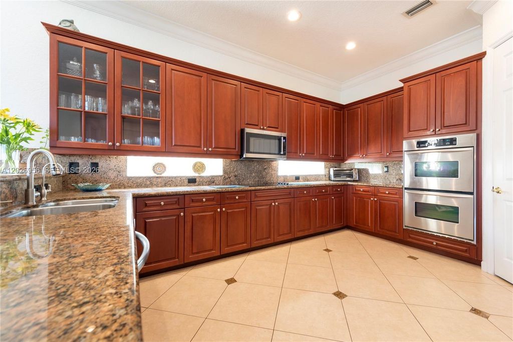 Image 14 of property listing at 18991 SW 32nd St, Miramar, FL 33029