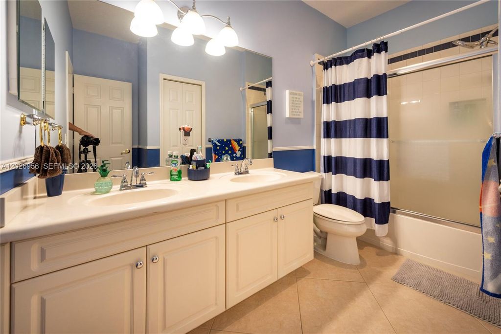 Image 26 of property listing at 18991 SW 32nd St, Miramar, FL 33029