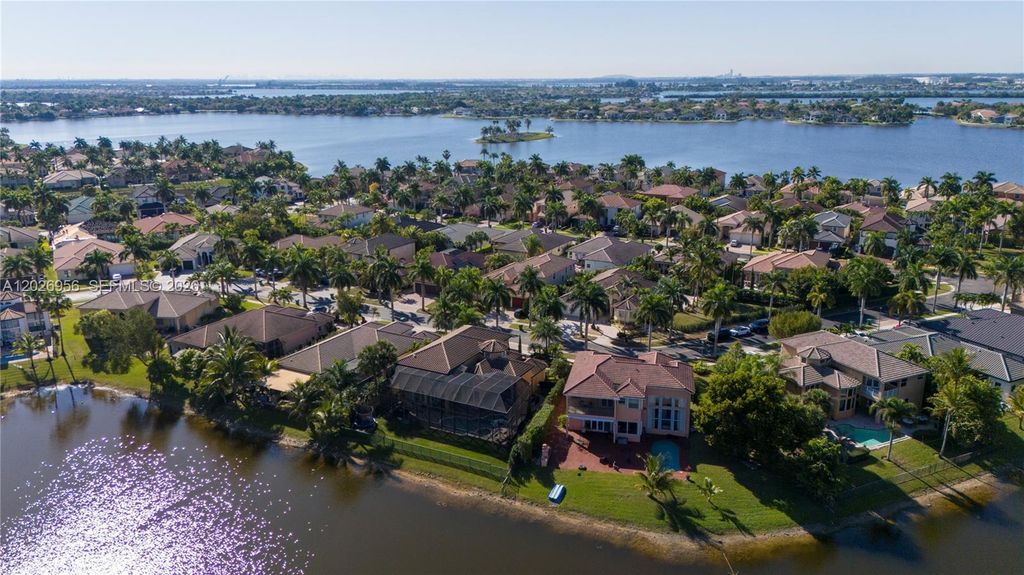 Image 47 of property listing at 18991 SW 32nd St, Miramar, FL 33029
