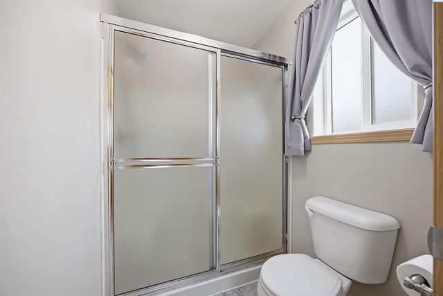 6302 Osburn Ct, West Richland, WA 99353