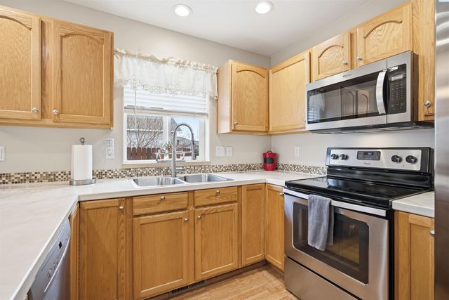 6302 Osburn Ct, West Richland, WA 99353