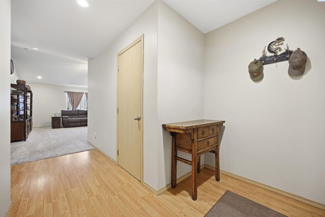 6302 Osburn Ct, West Richland, WA 99353