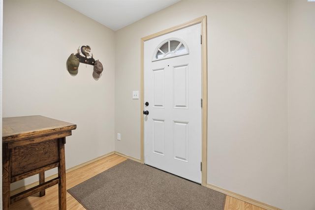 6302 Osburn Ct, West Richland, WA 99353