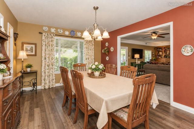6076 N Spalding Avenue, Fresno, CA 93710