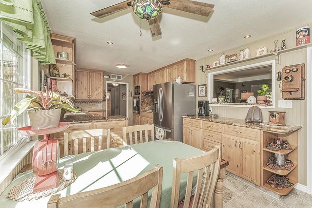 6076 N Spalding Avenue, Fresno, CA 93710