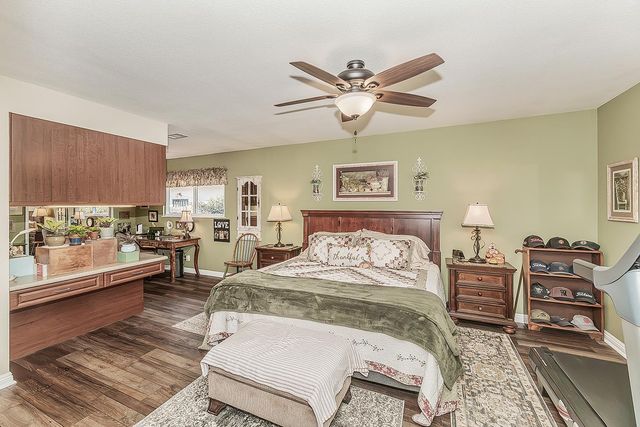 6076 N Spalding Avenue, Fresno, CA 93710