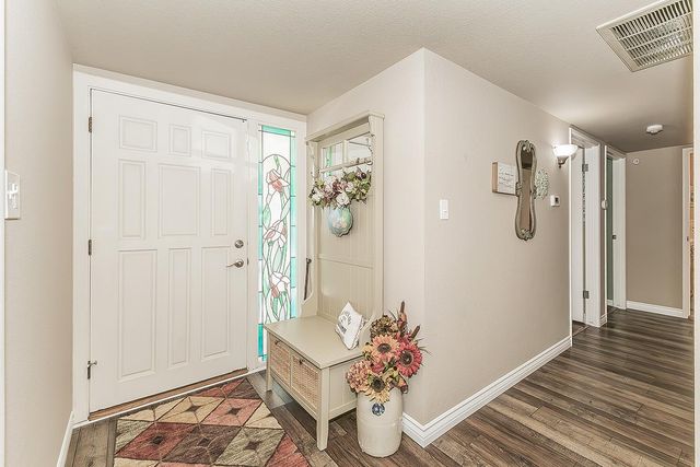 6076 N Spalding Avenue, Fresno, CA 93710