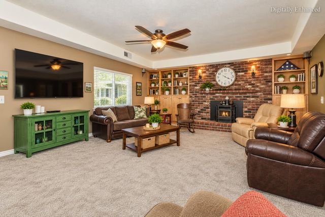 6076 N Spalding Avenue, Fresno, CA 93710