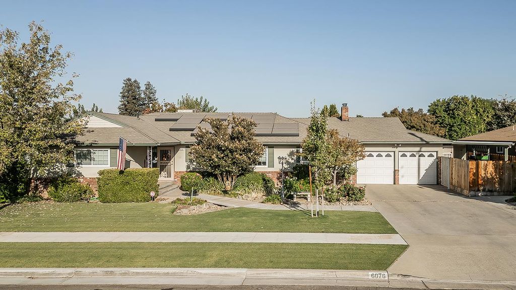6076 N Spalding Avenue, Fresno, CA 93710
