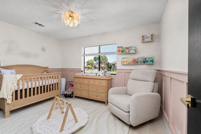 770 Mulholand Dr, Ripon, CA 95366