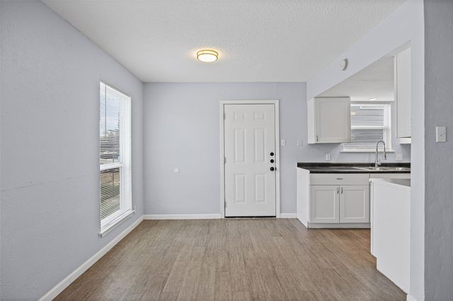 2615 Ektom DR A, Austin, TX 78745