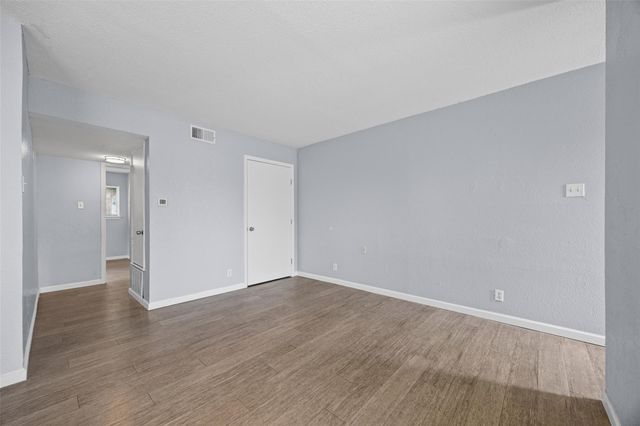2615 Ektom DR A, Austin, TX 78745