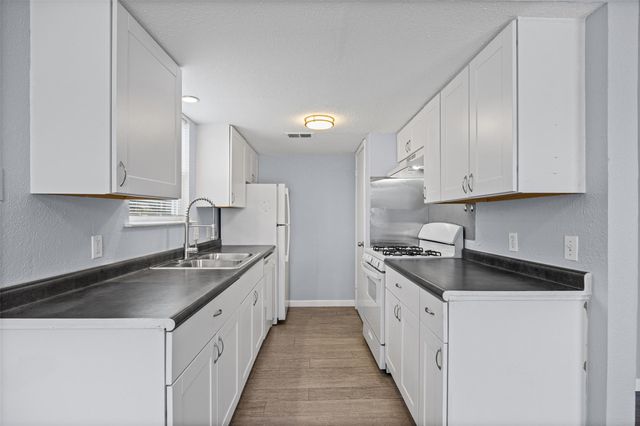 2615 Ektom DR A, Austin, TX 78745