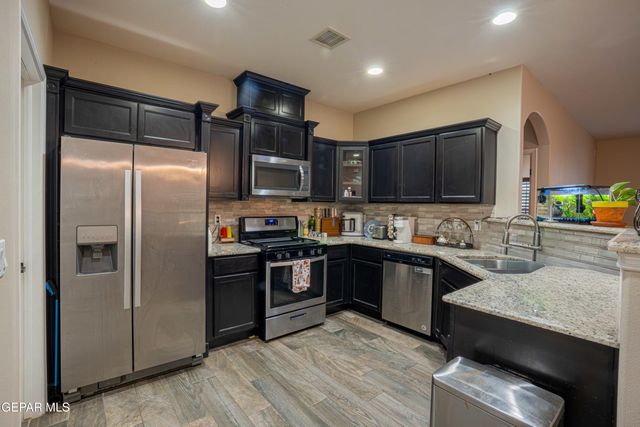 14820 BOER TRAIL Avenue, El Paso, TX 79938