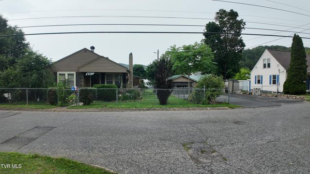 651 Broyles Avenue, Erwin, TN 37650