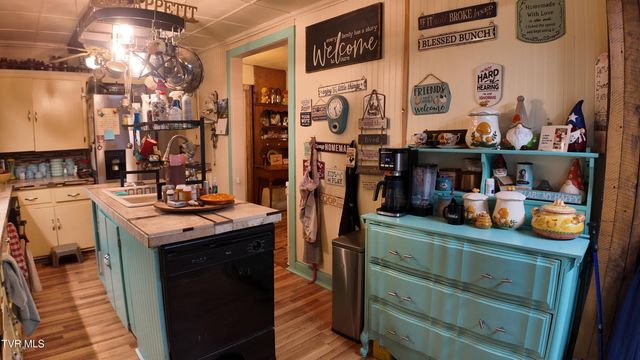 651 Broyles Avenue, Erwin, TN 37650