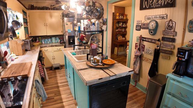 651 Broyles Avenue, Erwin, TN 37650